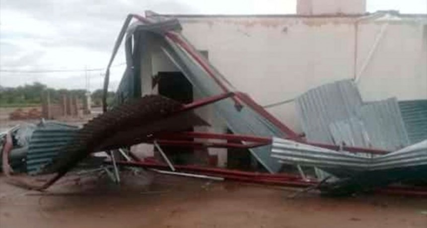 Colonia El Simbolar muy afectada por la tormenta