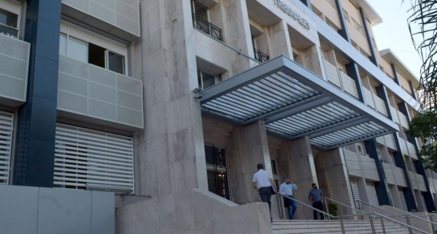 Condenan a una estafadora que se quedó con casi $100 mil
