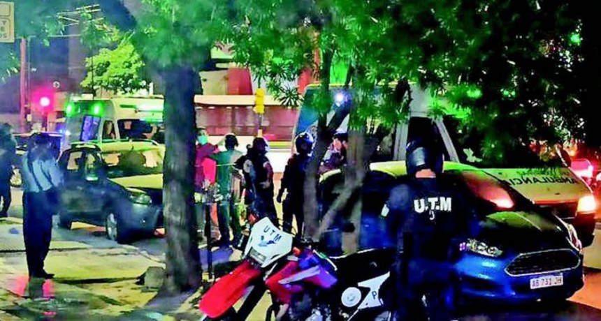 Un joven de 18 años murió al caer de un edificio