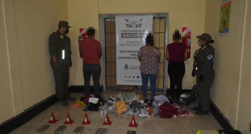 Combo completo en la Ruta 34: viajaban sin documentación y con drogas