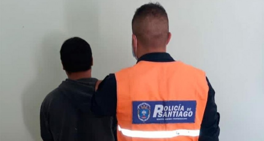 Indignante: golpeó a su pareja con un palo de escoba, la pateó y le dio golpes de puño