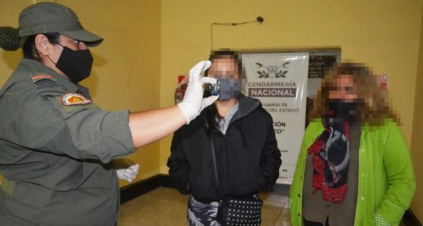 Descubren un kilo de cocaína escondida en el cesto de basura de un ómnibus