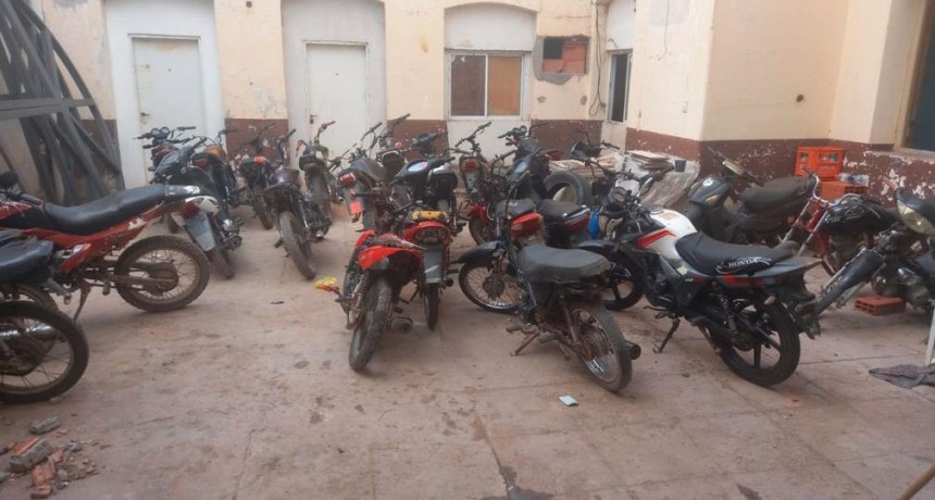 Operativo de prevención en Añatuya permitió la detención de prófugos y el secuestro de 40 motocicletas