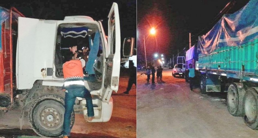 Secuestran camión en el que habrían robado 40 mil kilos de maíz