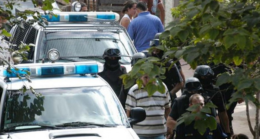 Detuvieron a cuatro “piratas del asfalto” por el robo del cargamento de camión