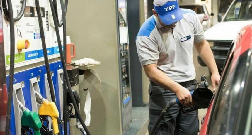 Los combustibles vuelven a subir entre el 4 y 6 % mensual desde el sábado