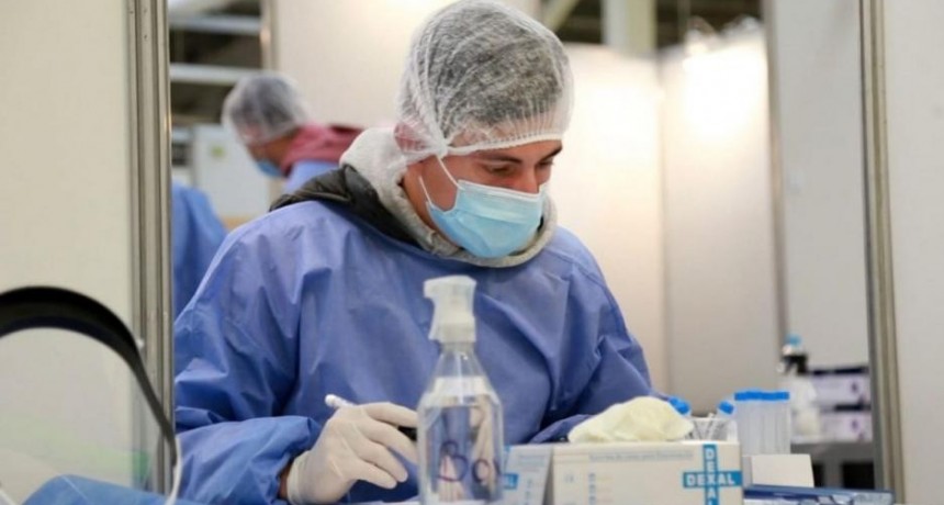 Hubo 76 muertos y 17.646 nuevos casos de coronavirus en la última semana