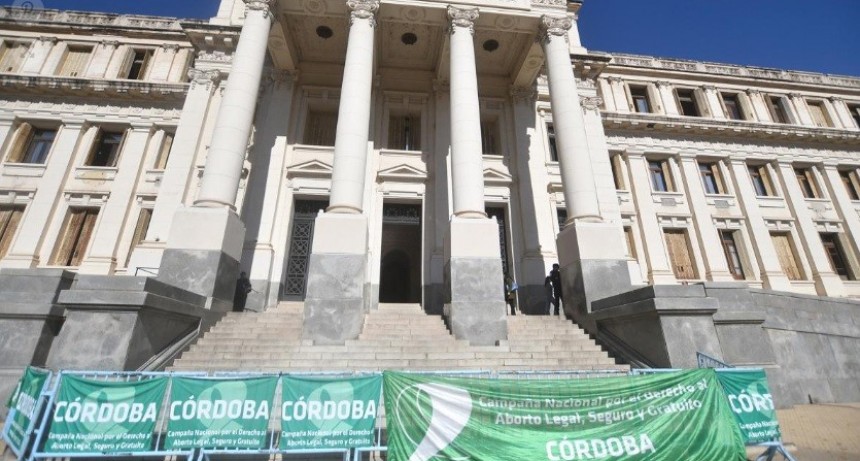 La Justicia de Córdoba rechazó el amparo contra la aplicación del aborto en la provincia