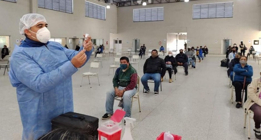 Santiago: 25 casos positivos de Covid-19 en la última semana