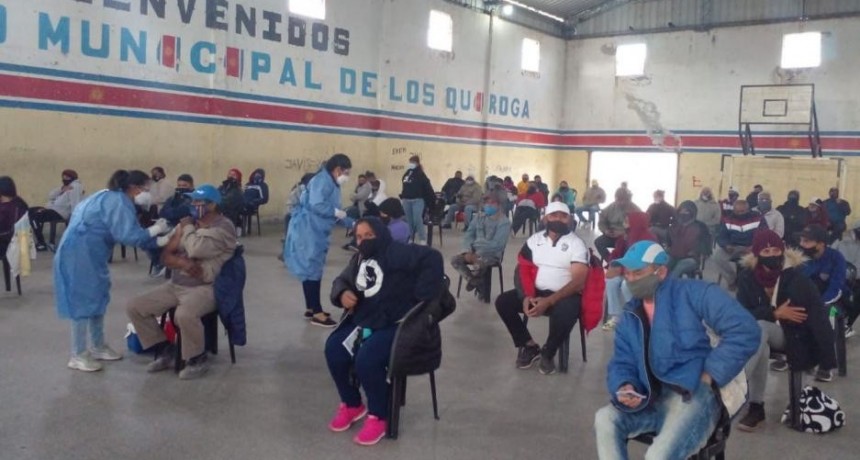 Más del doble de contagios de Covid en una semana en Santiago