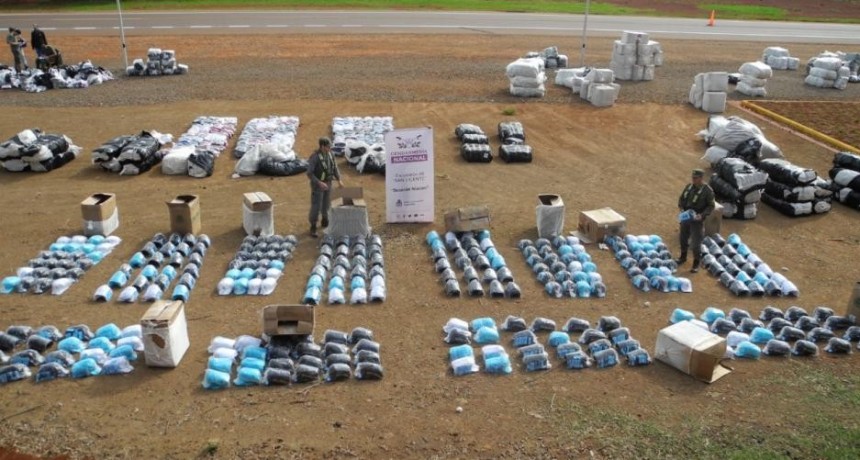 Megaoperativo: abren encomiendas con mercadería clandestina valuada en $64 millones