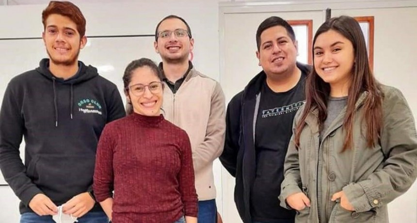Egresan los primeros cinco médicos formados en Santiago del Estero