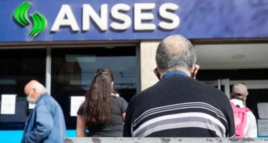 Aumentan jubilaciones 15,53% en septiembre y habrá un bono de refuerzo de $ 7.000 por tres meses