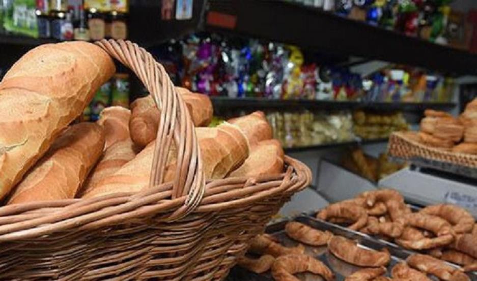 El precio del pan aumenta desde hoy a $380 por kilo y la docena de facturas llega hasta los $1.000