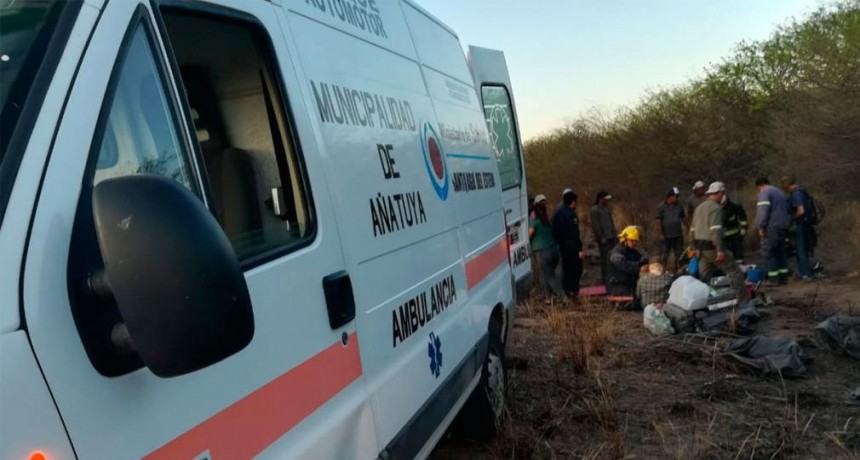 Tres personas fueron hospitalizadas tras el vuelco de un automóvil en ruta 92