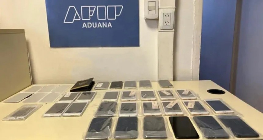 La Aduana secuestró celulares en contrabando valuados en casi $18 millones 