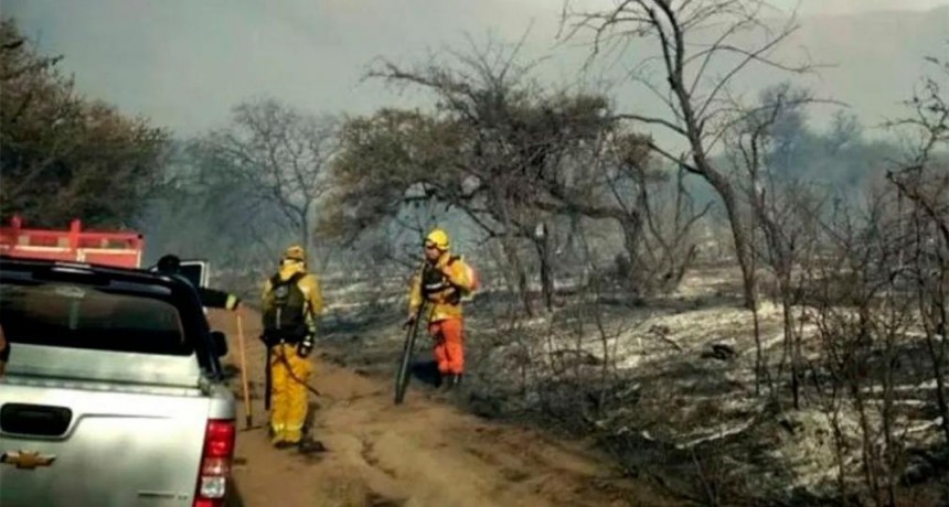 Las lluvias extinguieron todos los focos de incendios forestales en Córdoba