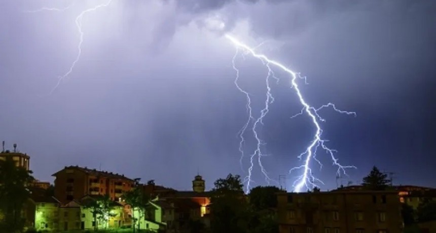 Alerta meteorológica por fuertes tormentas en más de 70 localidades de Argentina