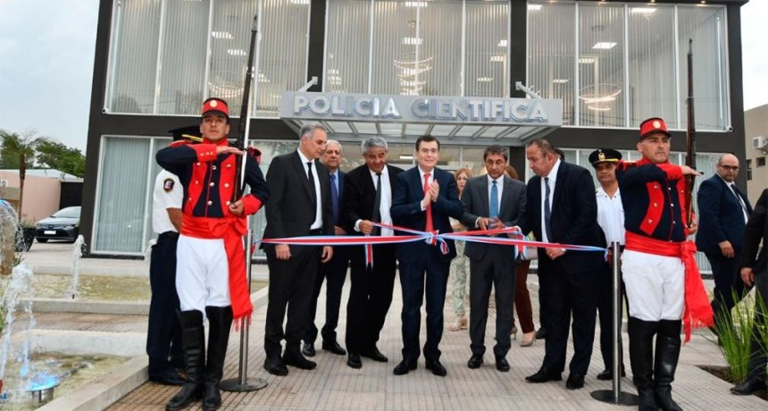 El gobernador Zamora inauguró el moderno edificio de la Policía Científica